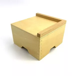 Socle de la Tour Rose Montessori 2