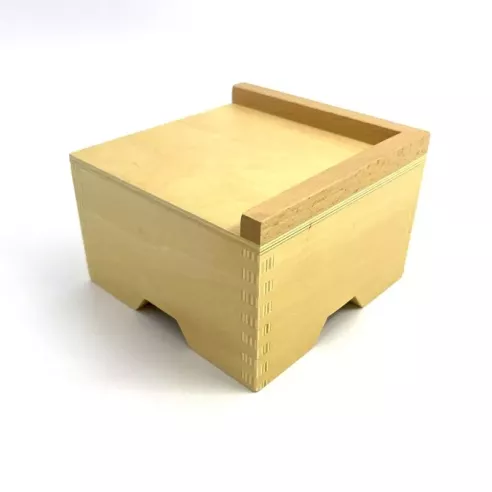 Socle de la Tour Rose Montessori