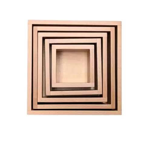 Boites gigognes en bois pour enfants