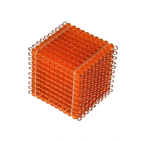 Cube de 1000 perles dorées. Mathématiques Montessori
