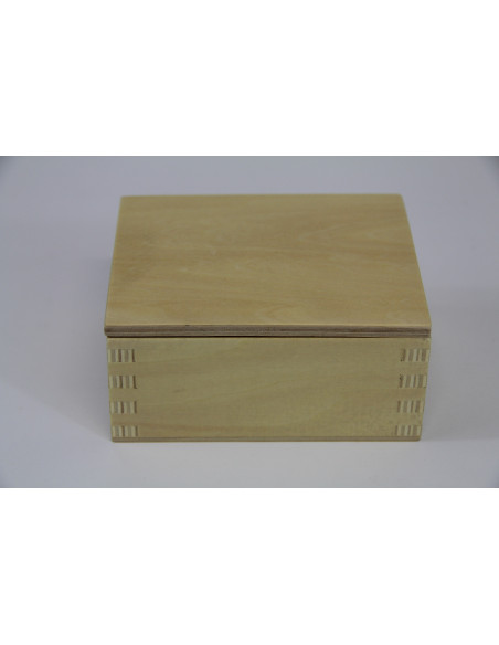 Boîte en bois
