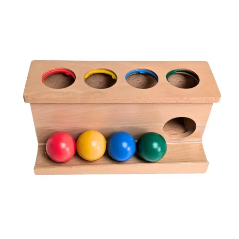 Traqueur de balles en bois avec 4 balles de couleur