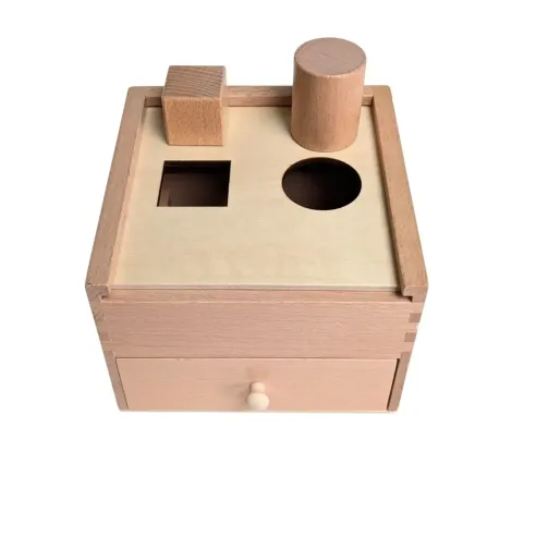 Boite permanence en bois  avec 4 solides à encastrer - Eveil Montessori