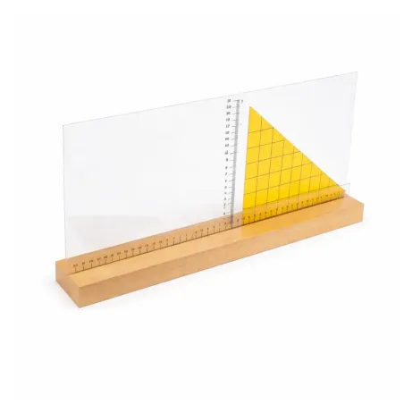 Support en bois pour matériel des surfaces. Mathématiques Montessori
