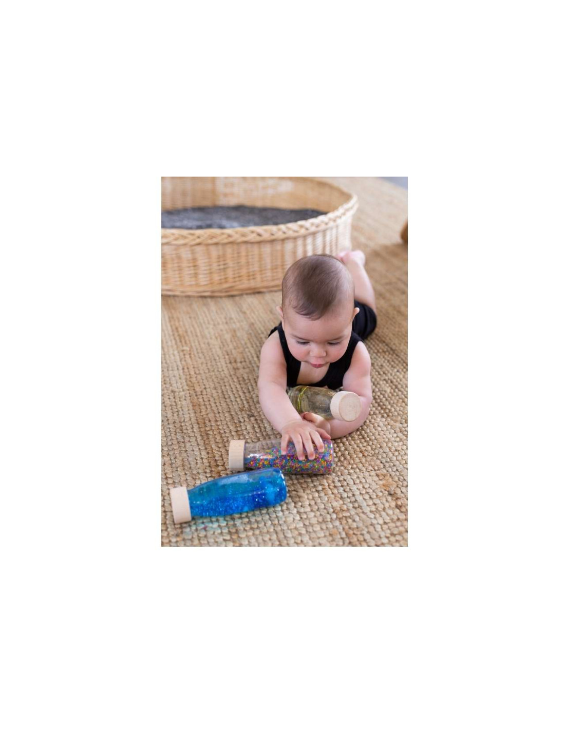 Bouteille sensorielle : les jouets Petit Boum éveillent bébé